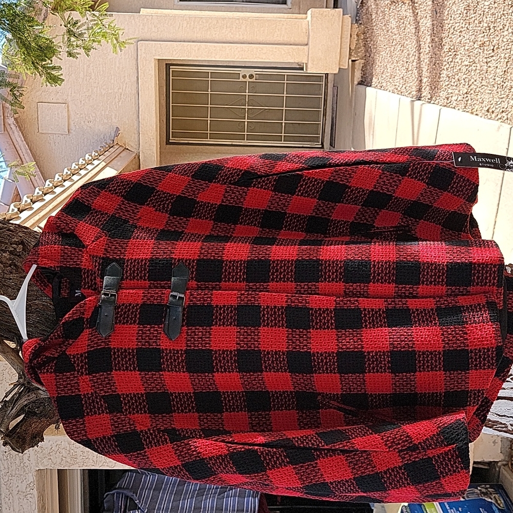 Maxwell Studio Women's Puffer Jacket